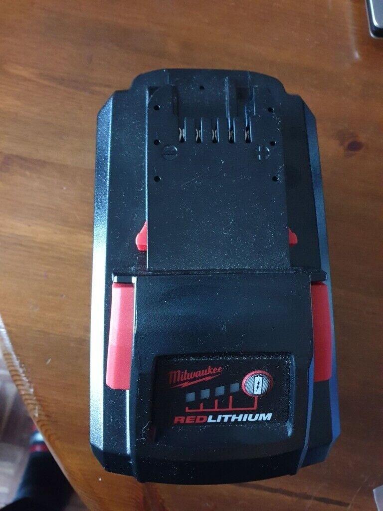 Milwaukee M18HB12 18v M18 12.0Ah Li-ion REDLITHIUM-ION High Output Bat