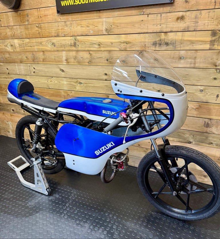 Suzuki ZR50 race replica / 1984 model / tax and mot exempt 