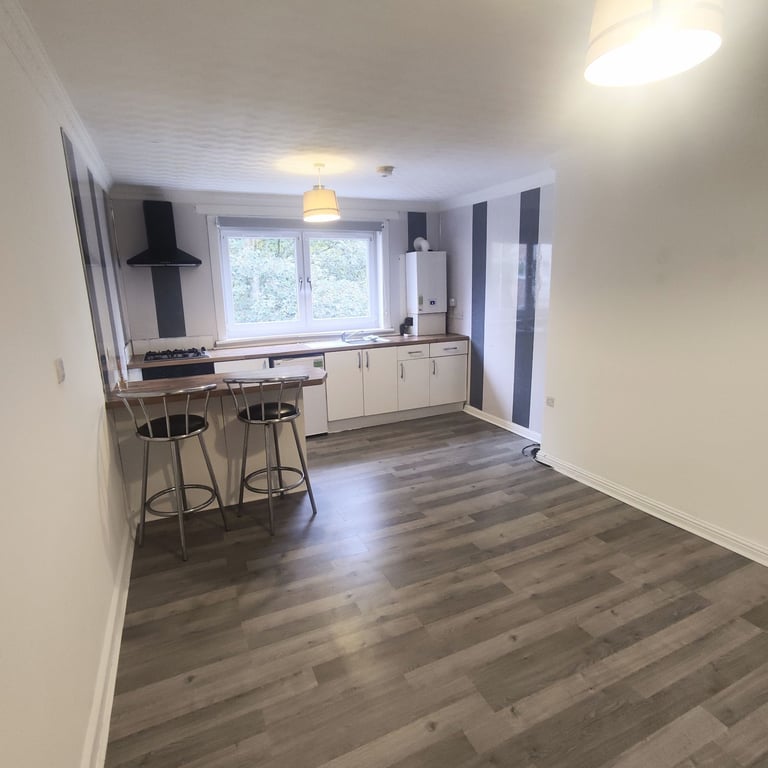 Fantastic 3 bedroom flat for long term tenants 
