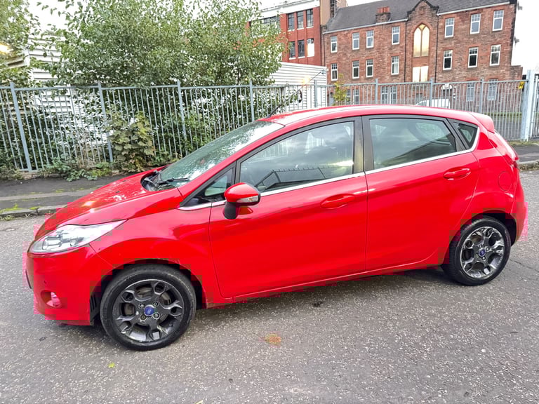 ( 2011 - DIESEL) FORD FIESTA TDCI 1.4*£20 TAX*MOT-1 YEAR *like vauxhall astra corsa focus mazda 2