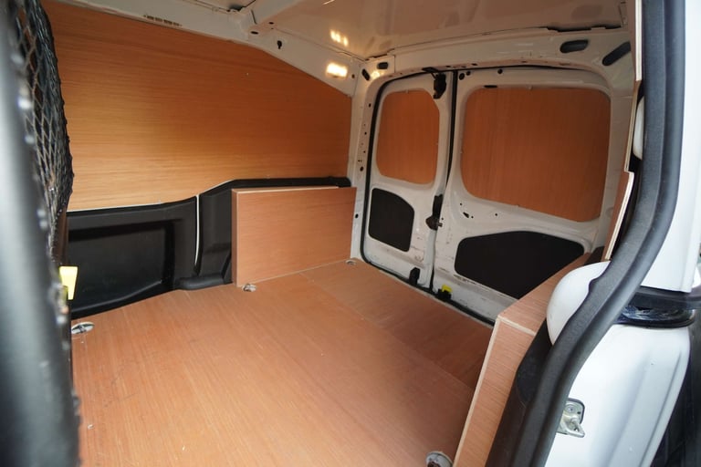 2018 Peugeot Partner 1.6 Partner Professional L1 Blue HDi + EURO 6 Panel Van Diesel Manual