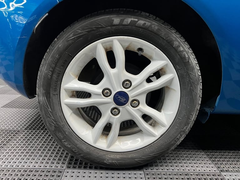 2016 Ford Fiesta 1.25 82 Zetec Blue 3dr HATCHBACK Petrol Manual
