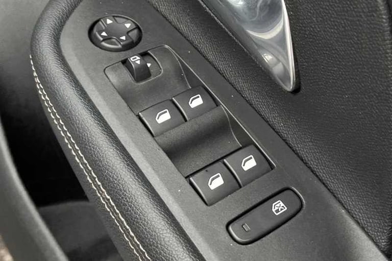 2022 Vauxhall Mokka 1.2 Turbo SRi Premium 5dr HATCHBACK PETROL Manual