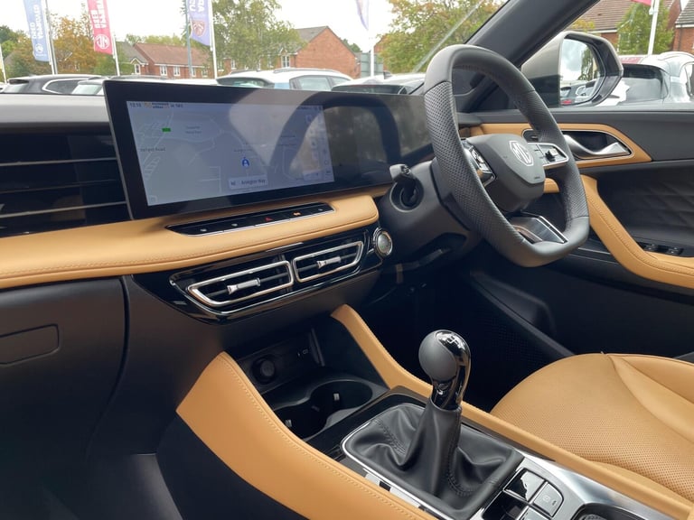 2024 MG MG HS 1.5 T-GDI Trophy Euro 6 (s/s) 5dr ESTATE Petrol Manual