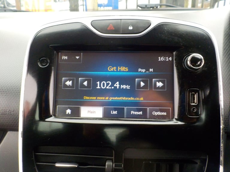 2015 Renault Clio 1.2 16V Dynamique MediaNav 5dr HATCHBACK PETROL Manual