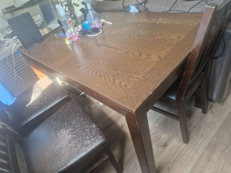 image for Expandable dinning table with 4 chairs