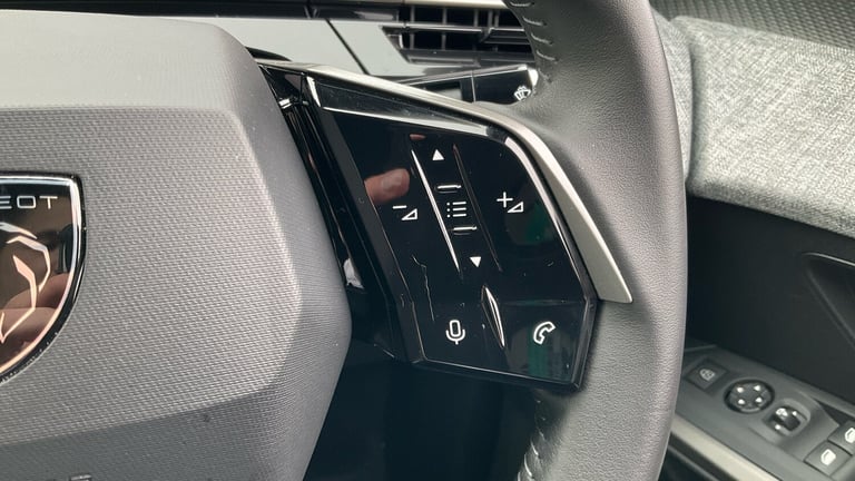 2025 Peugeot 3008 1.2 Hybrid 136 Allure 5dr e-DSC6 Petrol Estate Estate Petrol Automatic