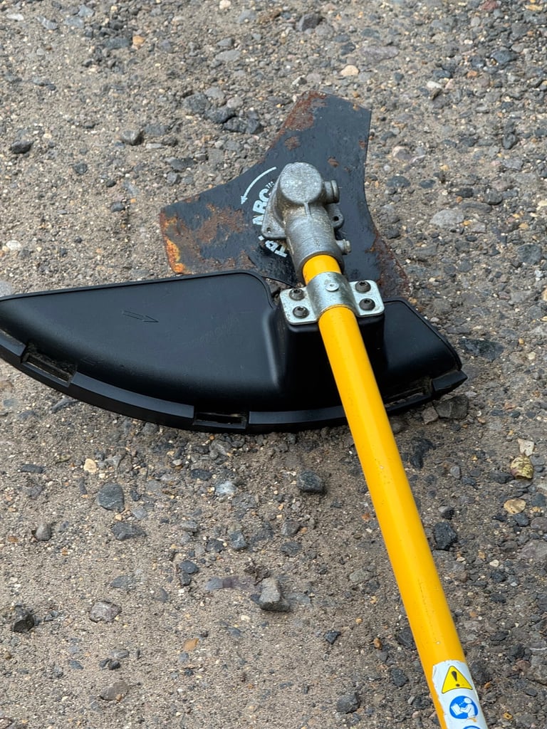 Ryobi petrol brush cutter good working order 