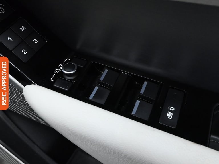 2019 Land Rover Range Rover Velar 2.0 D180 R-Dynamic SE SUV 5dr Diesel Auto 4WD Euro 6 (s/s) (180...