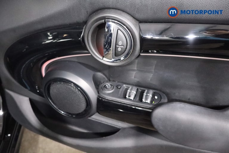 2021 MINI Hatch 1.5 Cooper Sport 5dr Auto HATCHBACK PETROL Automatic