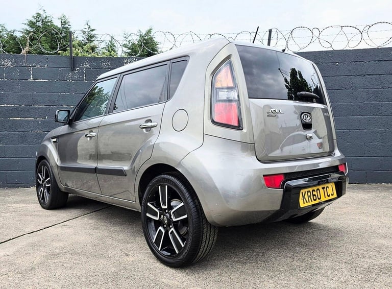 2011 Kia Soul 1.6 CRDi Tempest Auto Euro 4 5dr HATCHBACK Diesel Automatic