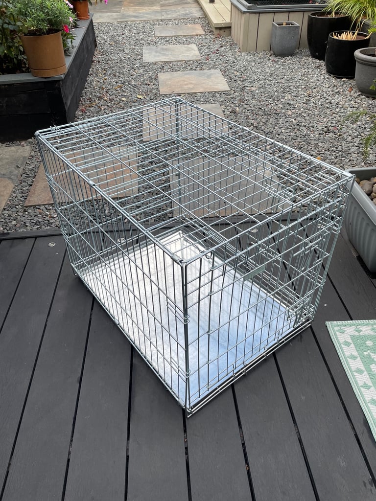 Dog Crate including bed AS NEW!!