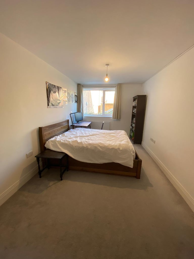 Very Spacious  2 big  double bedroom flat Oxford near West Way Square  shopping OX2  