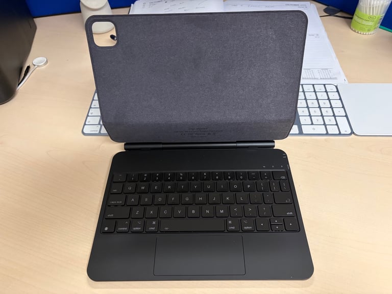 image for iPad Air/Pro 11inch Keyboard Case