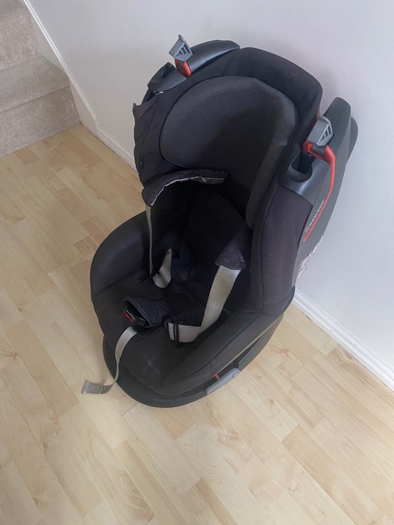 Maxi Cosi Tobi Car Seat in Black (9-18kg)