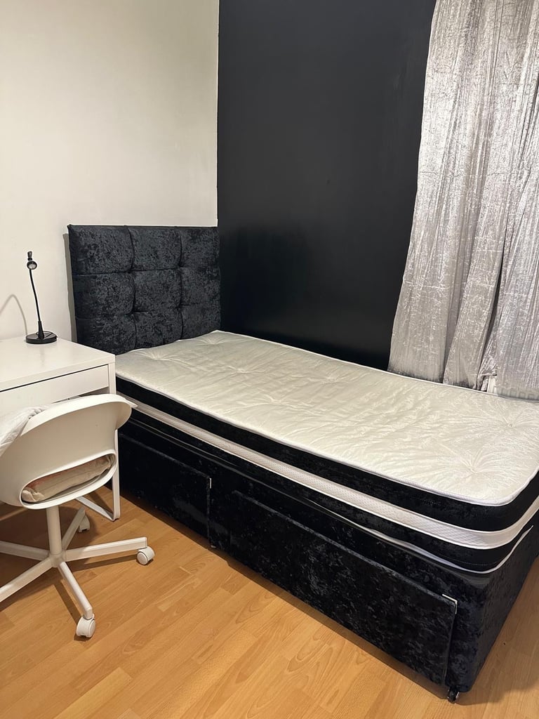 image for Single Bed with Mattress 