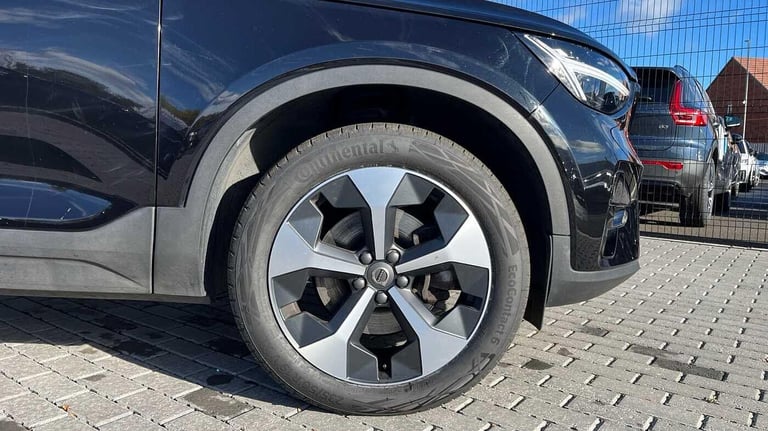 2024 Volvo XC40 Plus B3 Mild hybrid ESTATE Petrol/Electric Hybrid Automatic