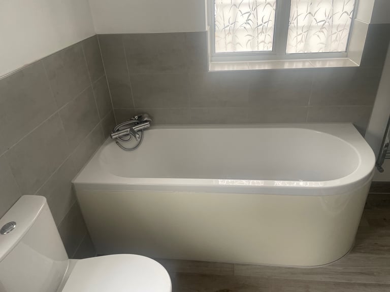 Bathroom suite available - sink, shower, toilet and bathtub 