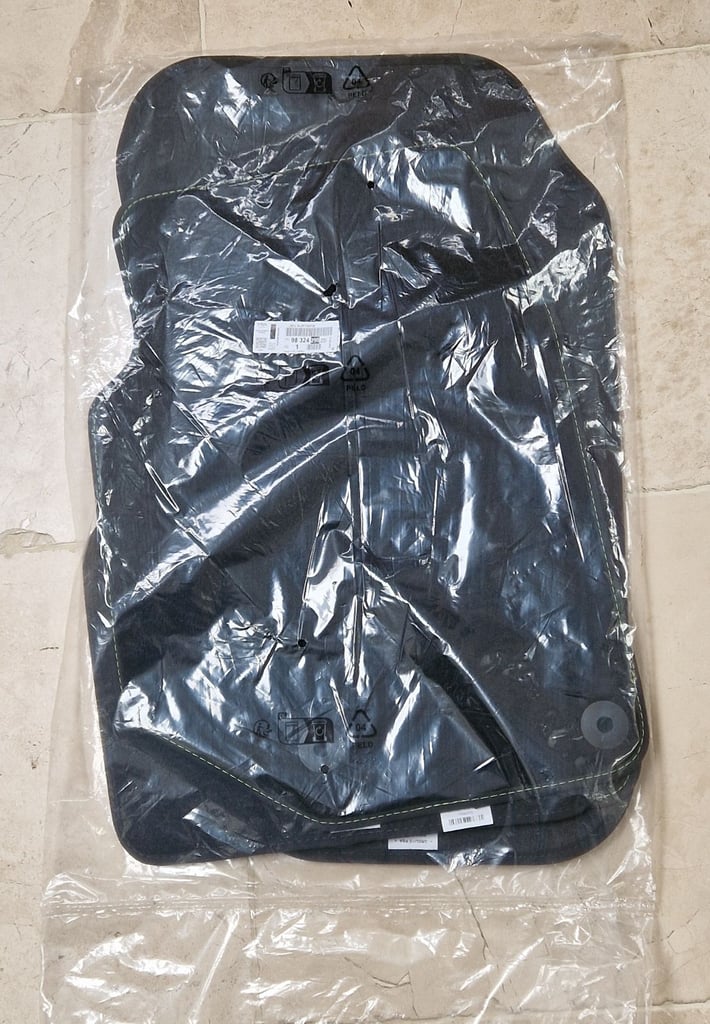 Peugeot 2008 GT - Set Of Front & Rear Carpet Floor Mats