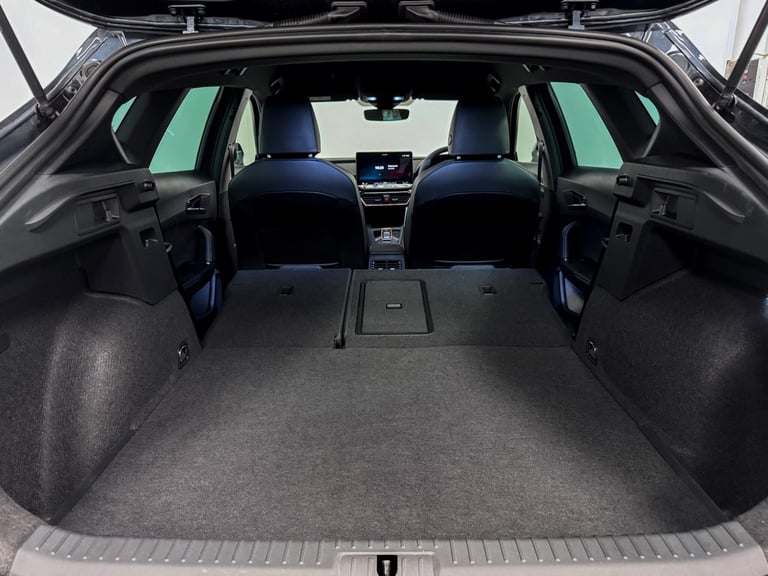 2025 Cupra Formentor 1.5 eHybrid 25.8kWh V1 SUV 5dr Petrol Plug-in Hybrid DSG Euro 6 (s/s) (204 H...