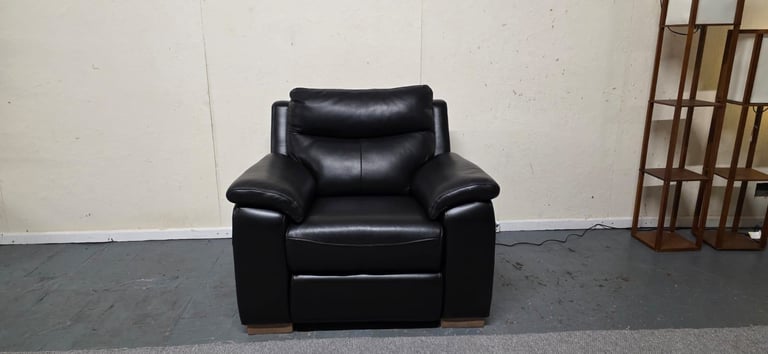 image for As New DFS®️ Medwick Black Genuine Leather Electric Power Recliner Armchair USB Charging RRP £1099