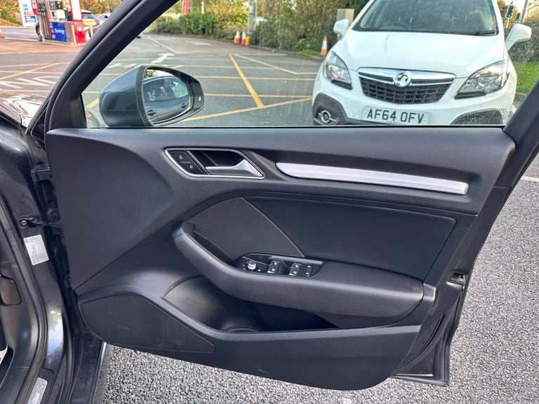 2017 Audi A3 1.5 TFSI CoD S line Saloon 4dr Petrol Manual Euro 6 (s/s) (150 ps) Saloon Petrol Manual