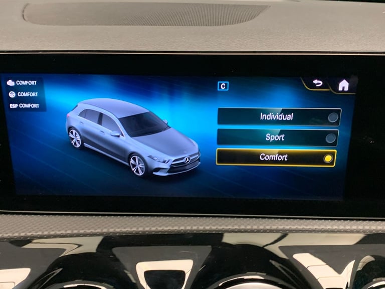 2021 Mercedes-Benz A-Class 2.0 A180d AMG Line (Executive) Hatchback 5dr Diesel Manual Euro 6 (s/s...