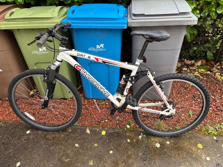 image for Men’s mountain bike 