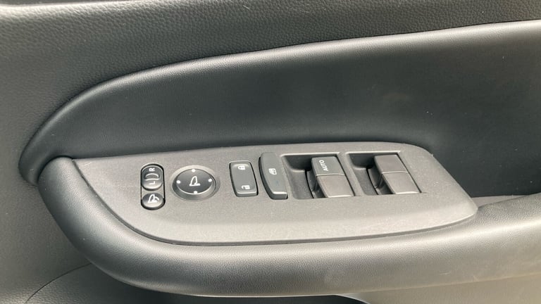 2022 Honda Jazz 1.5 i-MMD Hybrid SR 5dr eCVT Hybrid Hatchback Hatchback Hybrid Automatic