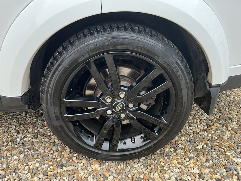 LAND ROVER DISCOVERY 4 3.0 SD V6 XS 2014