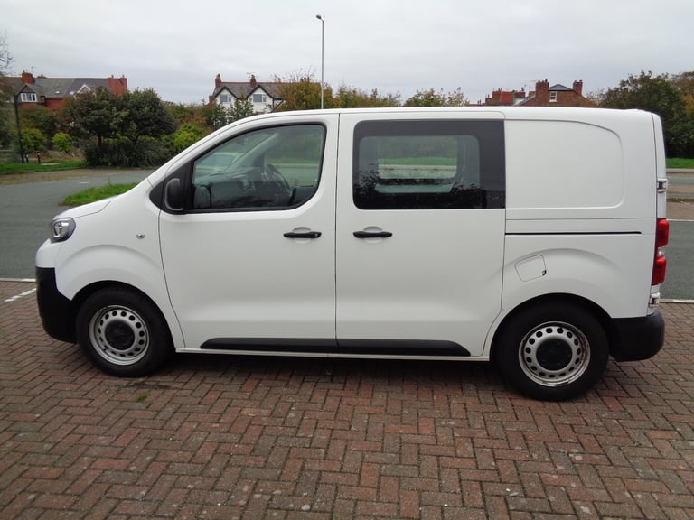 2020 Peugeot Expert 1000 15 BlueHDi 100 Professional CREW VAN 6 SEATS Crew Van Diesel Manual
