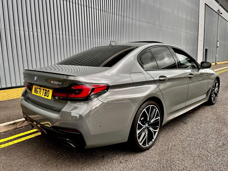 2021 BMW 5 Series 3.0 530d MHT M Sport Steptronic xDrive Euro 6 (s/s) 4dr SALOON Diesel/Electric ...