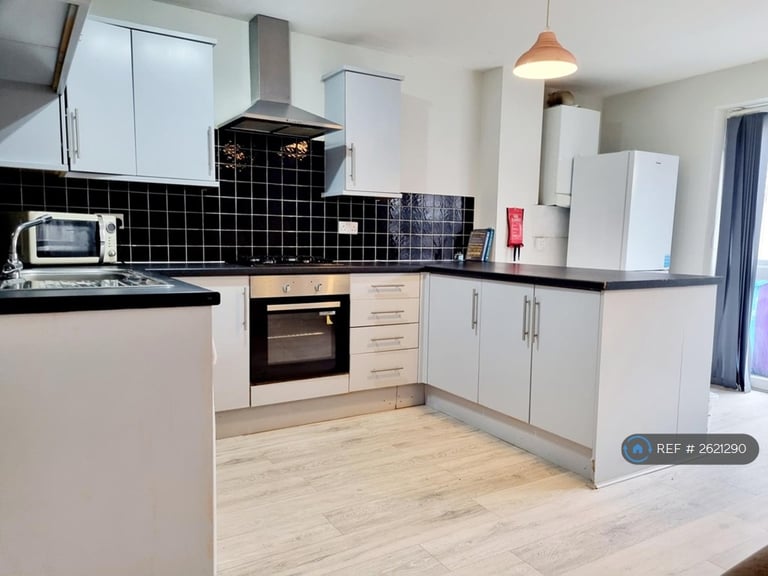 5 bedroom house in Liberty Street, Liverpool, L15 (5 bed) (#2621290)