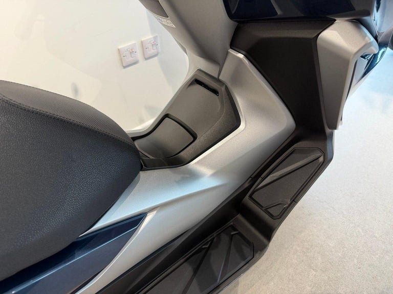 2019 HONDA FORZA 300, '19 Plate with 385 miles