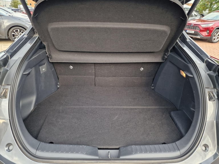 2024 Toyota C-HR 2.0 VVT 13.6kWh Design CVT Euro 6 (s/s) 5dr HATCHBACK Petrol/Electric Hybrid Aut...