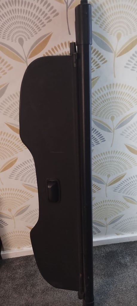 image for Retractable boot cover