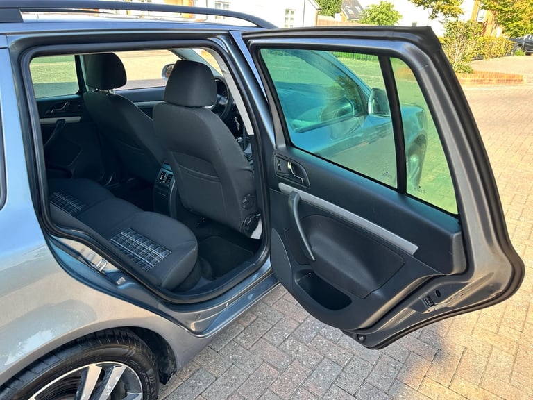2013 Skoda Octavia 1.4 TSI SE Euro 5 5dr Petrol Manual