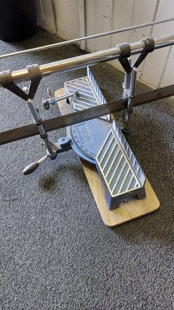 Free mitre saw- gone pending collection