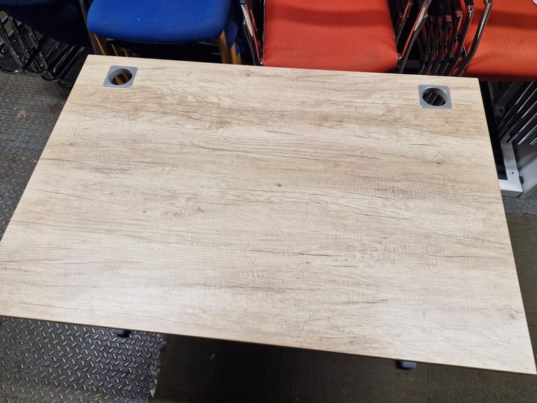 image for Oak cantilever office desks in like new condition (25 available) 1200 x 800