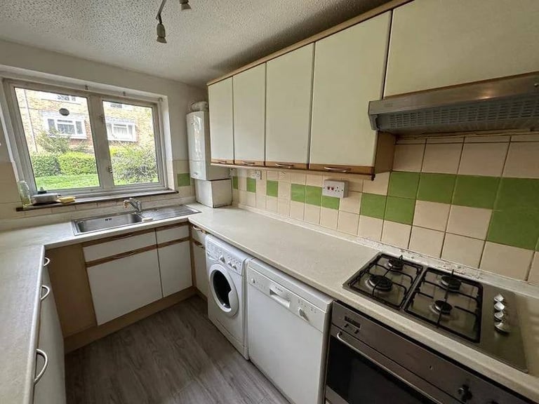 🛏️ SPACIOUS DOUBLE ROOM IN CROYDON – £780/MONTH AVAILABLE NOW 💫