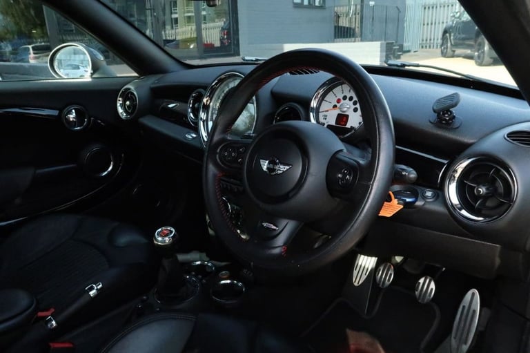 2013 MINI COUPE 1.6 COOPER S COUPE 2DR PETROL MANUAL EURO 5 (S/S) (184 PS)