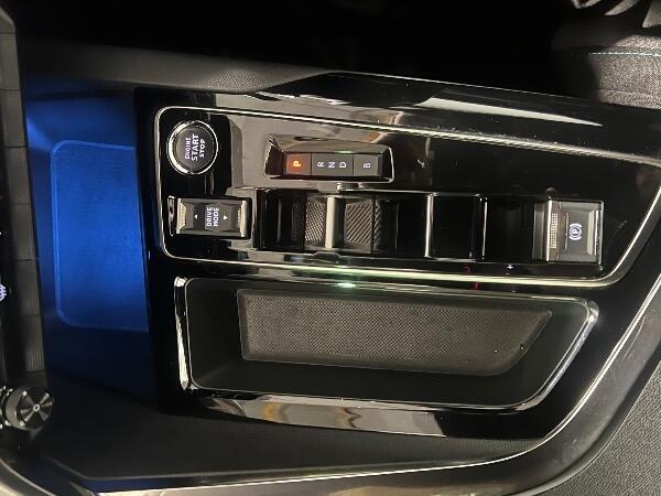 2024 Peugeot 3008 1.6 12.4kwh Active Suv 5dr Petrol Plug In Hybrid E Eat Euro 6 (s/s) (180 Ps HAT...