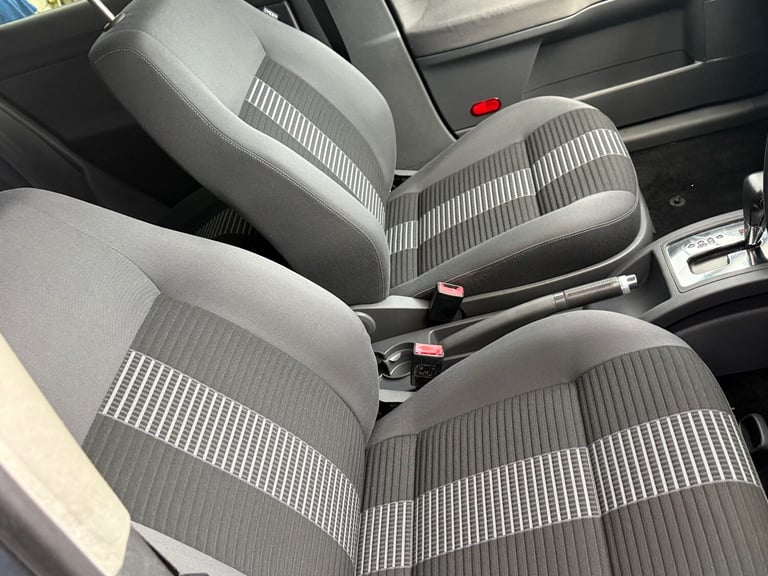 2009 Volkswagen Polo 1.4 Match 80 5dr Auto HATCHBACK Petrol Automatic