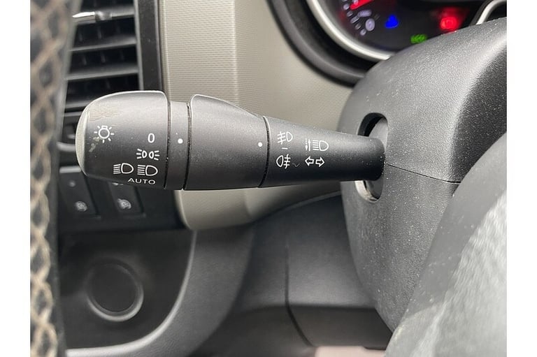 2018 Renault Trafic dCi ENERGY 27 Sport Nav Panel Van Diesel Manual