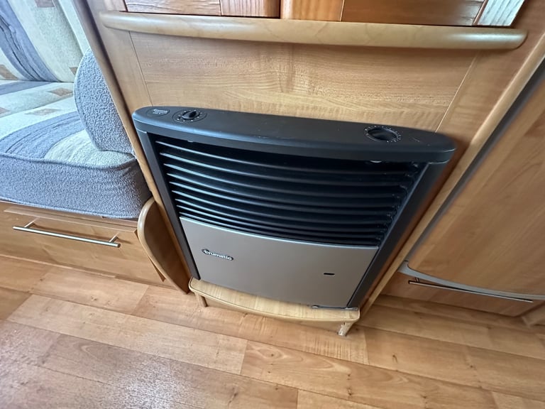 Motorhome autotrail scout se 6 berth u shape lounge 