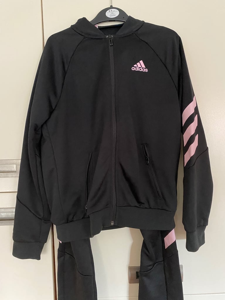Girls adidas tracksuit size 11-12