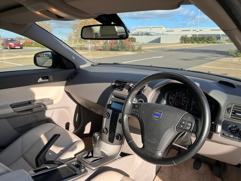 Volvo, S40, Saloon, 2011, Manual, 1560 (cc), 4 doors