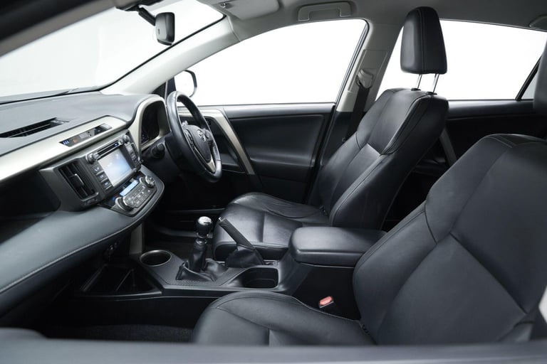 2014 Toyota RAV4 2.0 D-4D Invincible 5dr ESTATE DIESEL Manual