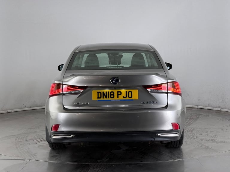 2018 Lexus IS 300h Executive Edition 4dr CVT Auto SALOON PETROL/ELECTRIC Automatic