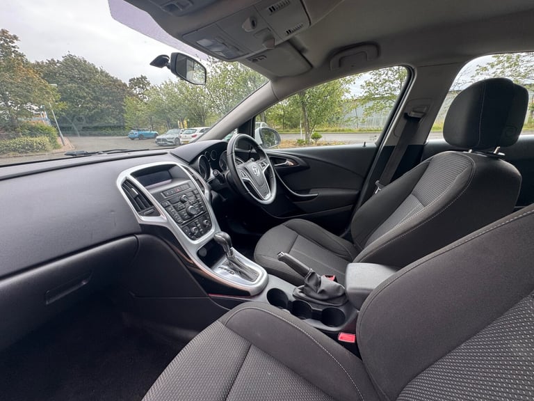 2014 Vauxhall Astra 2.0 CDTi 16V SRi 5dr Auto HATCHBACK Diesel Automatic